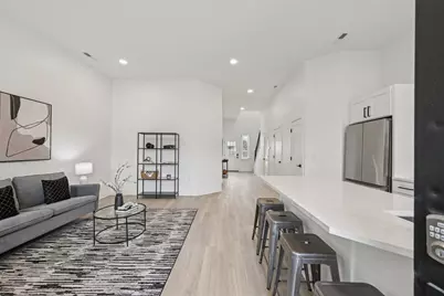 92 E Innis Avenue, Columbus, OH 43207 - Photo 13