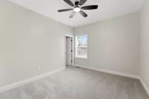 2618 Clybourne Rd, Columbus, OH 43231 - Photo 33