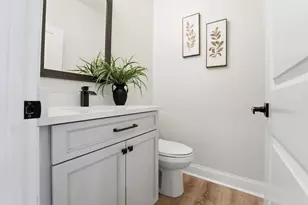 2618 Clybourne Rd, Columbus, OH 43231 - Photo 9