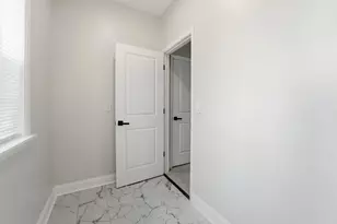 2618 Clybourne Rd, Columbus, OH 43231 - Photo 29