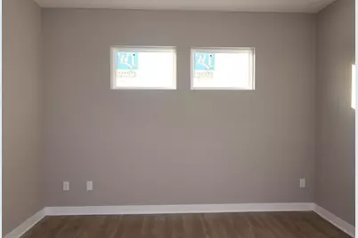 301 Reign Way, Pataskala, OH 43062 - Photo 3