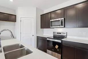 146 Brookside Dr, Jeffersonville, OH 43128 - Photo 7