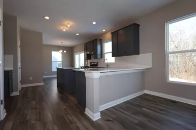 305 Olympic Loop, Commercial Point, OH 43116 - Photo 3