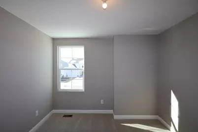 305 Olympic Loop, Commercial Point, OH 43116 - Photo 11