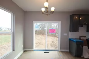 305 Olympic Loop, Commercial Point, OH 43116 - Photo 7