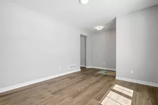 284 Olympic Loop, Commercial Point, OH 43116 - Photo 5