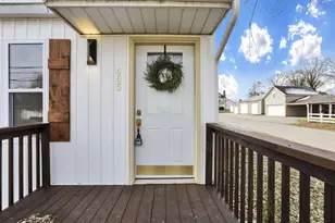 405 Watt St, Circleville, OH 43113 - Photo 3