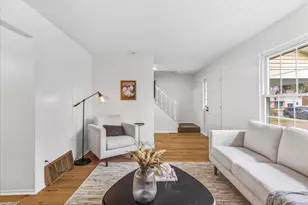 1929 Holly Ridge Rd, Columbus, OH 43219 - Photo 5