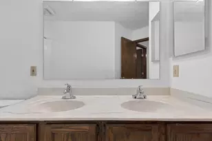 8675 Kingsley Dr, Reynoldsburg, OH 43068 - Photo 39