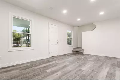 2247 Safford Avenue, Columbus, OH 43223 - Photo 7