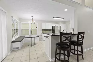 397 Abbotsbury Dr, Westerville, OH 43082 - Photo 9