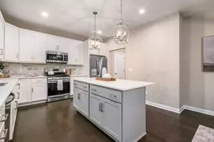 3020 Boston Ridge Dr, Columbus, OH 43219 - Photo 11