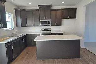 2681 Meigs Dr, Columbus, OH 43207 - Photo 11