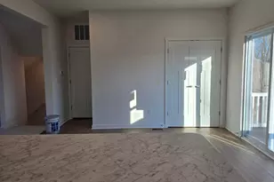 2681 Meigs Dr, Columbus, OH 43207 - Photo 15