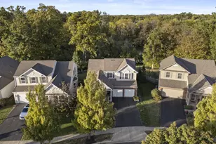 3664 Grimes Dr, Columbus, OH 43204 - Photo 3