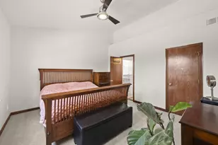 3664 Grimes Dr, Columbus, OH 43204 - Photo 23