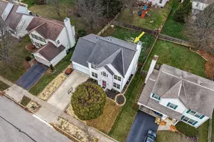 8133 Worthington Crsg Dr, Westerville, OH 43081 - Photo 5