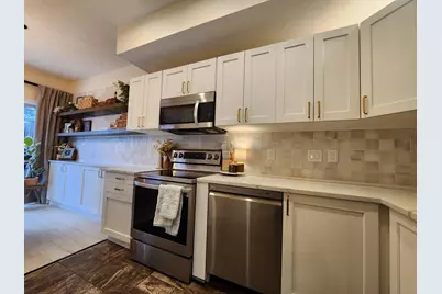 5848 Edge Of Village, Westerville, OH 43081 - Photo 7