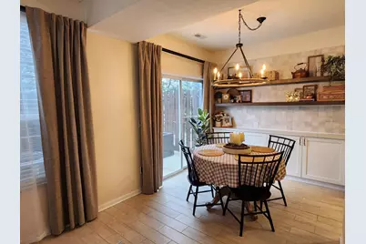 5848 Edge Of Village, Westerville, OH 43081 - Photo 13