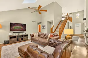 2070 Bryton Dr, Powell, OH 43065 - Photo 9