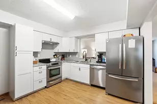 3213 Parkview Cir, Grove City, OH 43123 - Photo 13