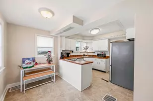 196 Forest Lawn Blvd, Marion, OH 43302 - Photo 13