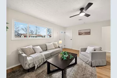 3105 Wessex Court, Columbus, OH 43232 - Photo 7