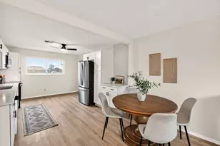 3105 Wessex Ct, Columbus, OH 43232 - Photo 11