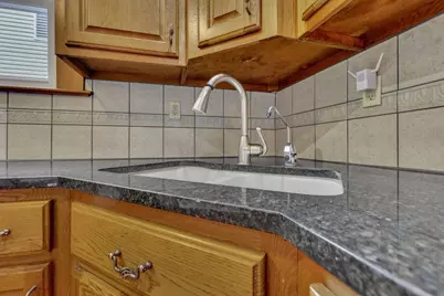 820 N Broad Street, Lancaster, OH 43130 - Photo 15