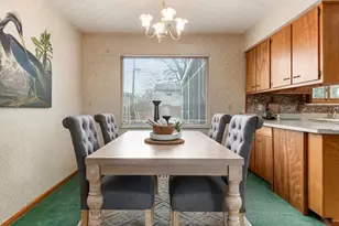 5674 Lindenwood Rd, Columbus, OH 43229 - Photo 5