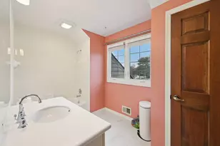 410 Six Pence Cir, Westerville, OH 43081 - Photo 37