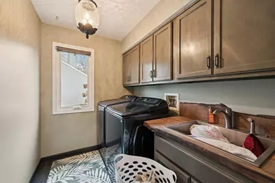 410 Six Pence Circle, Westerville, OH 43081 - Photo 31