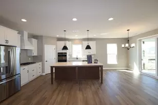 4535 Corsican Loop E, Hilliard, OH 43026 - Photo 3