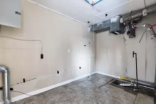 1042 S Hampton Rd, Columbus, OH 43227 - Photo 29