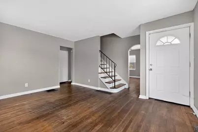 2131 Argyle Drive, Columbus, OH 43219 - Photo 3