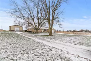 25376 Fairmount Rd, Waynesfield, OH 45896 - Photo 3