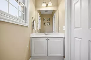 477 Stratshire Ln, Columbus, OH 43230 - Photo 31