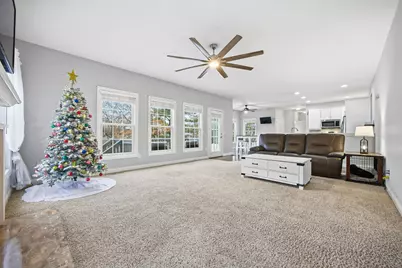 477 Stratshire Lane, Columbus, OH 43230 - Photo 15