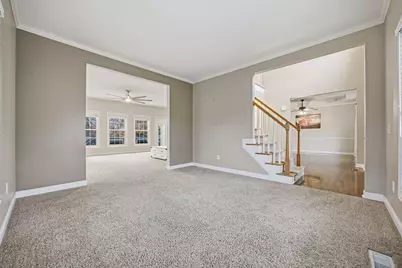 477 Stratshire Lane, Columbus, OH 43230 - Photo 7