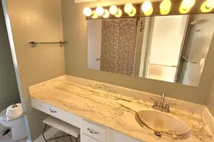 734 Worthington Forest Pl, Columbus, OH 43229 - Photo 25