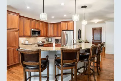 3175 Tremont Road #504, Columbus, OH 43221 - Photo 5