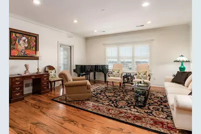 3175 Tremont Road #504, Columbus, OH 43221 - Photo 9