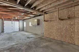 408 Derrer Rd, Columbus, OH 43204 - Photo 37