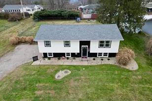 170 Treehouse Ln, Zanesville, OH 43701 - Photo 3