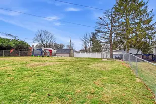 170 Treehouse Ln, Zanesville, OH 43701 - Photo 13