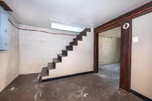 519 Locust St, Coshocton, OH 43812 - Photo 15