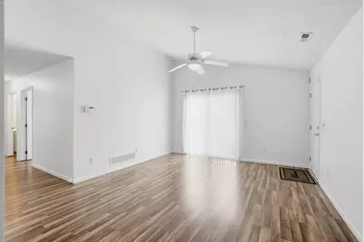 5169 Novelty Avenue #72E, Canal Winchester, OH 43110 - Photo 3