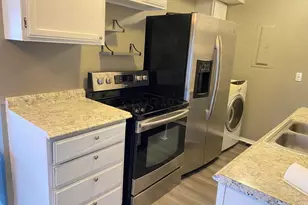 3829 Charbonnett Ct, Columbus, OH 43232 - Photo 7