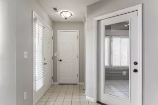 5838 Lookout Blvd, Grove City, OH 43123 - Photo 5