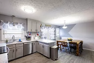 23 Upland Terrace, Mount Vernon, OH 43050 - Photo 5